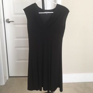 🎉NEW Black Jones New York dress, size S